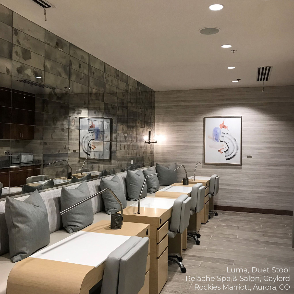 Luma Nail Table - Image 5